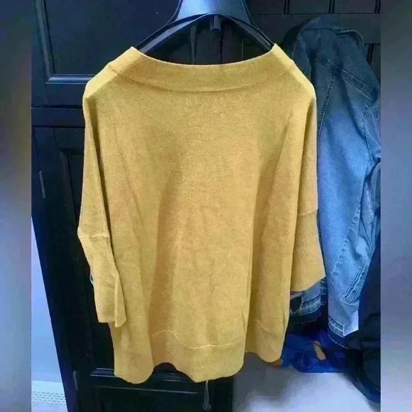 Anthropologie 100% Merino wool woman’s sweater NWT.  size S - Picture 2 of 10